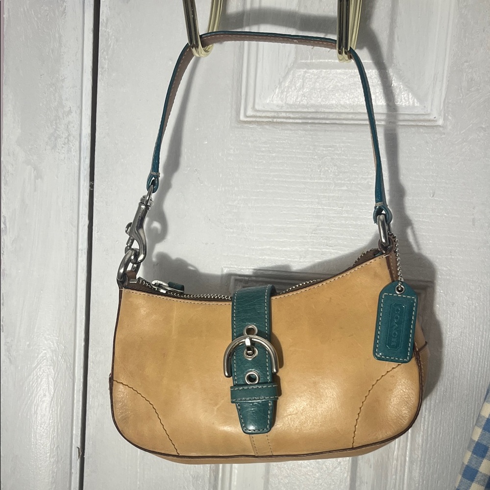 Vintage Coach 6693 Handcrafted Tan Leather Small Buckle Demi Bag Shoulder Purse